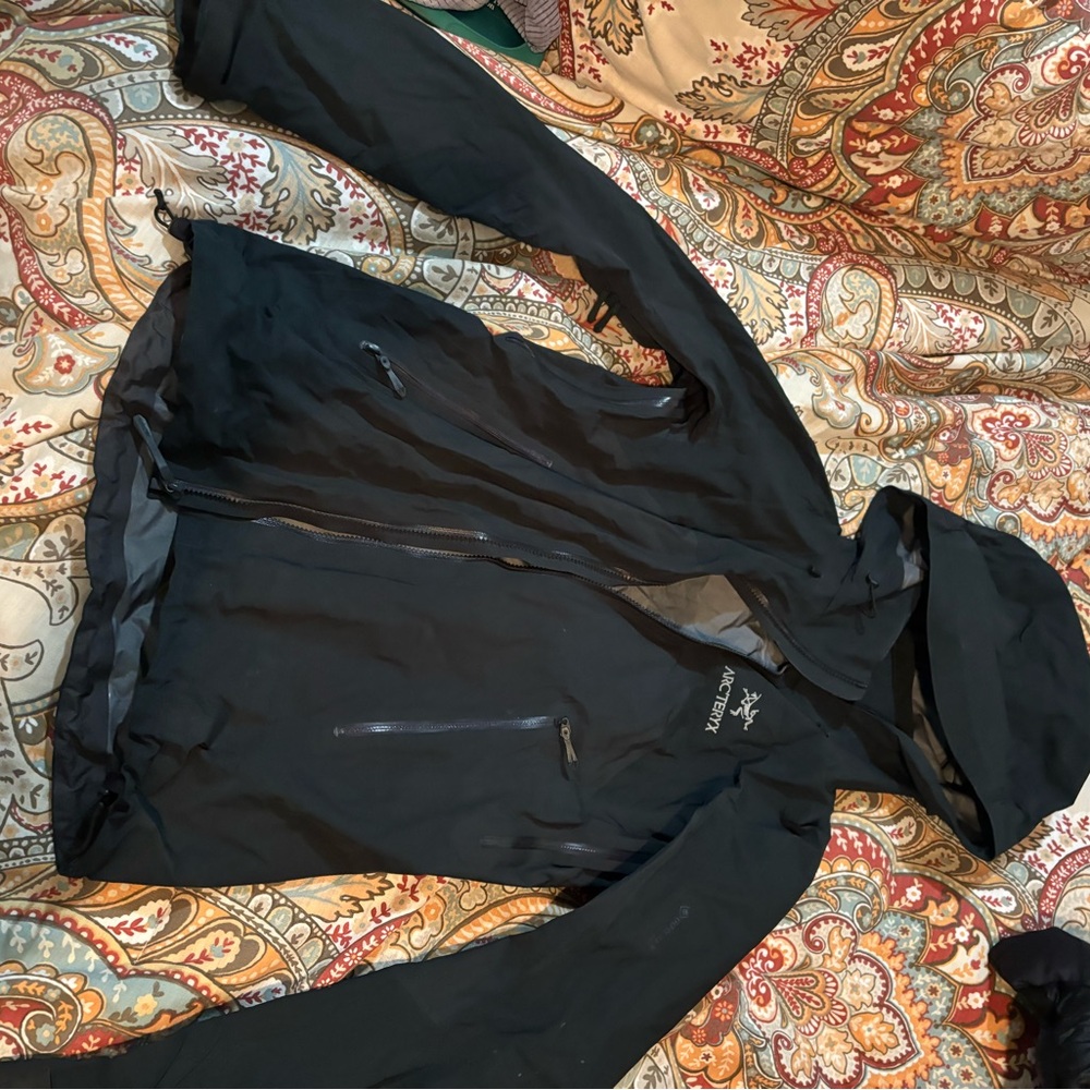 Arc'teryx Midnight Black Hooded Jacket
